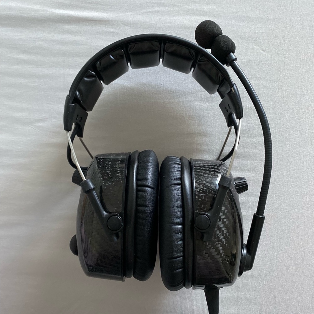 Aviation headset